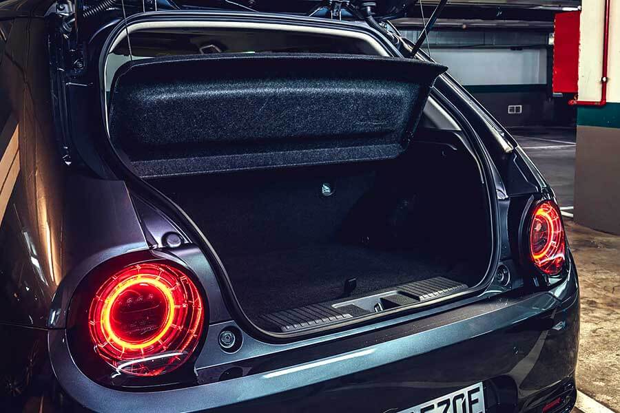 2020年度最令人興奮的兩款電動城市車現已在此，電動車是否迎來大行其道的時刻呢？