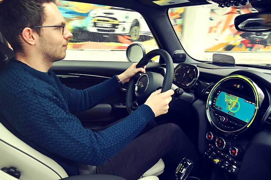 2020年度最令人興奮的兩款電動城市車現已在此，電動車是否迎來大行其道的時刻呢？