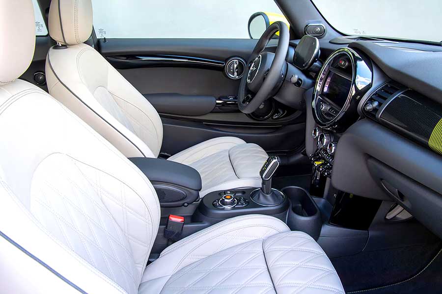 2020年度最令人興奮的兩款電動城市車現已在此，電動車是否迎來大行其道的時刻呢？