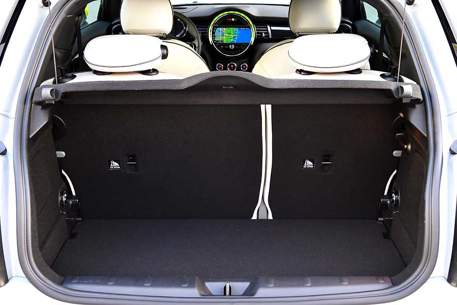 2020年度最令人興奮的兩款電動城市車現已在此，電動車是否迎來大行其道的時刻呢？