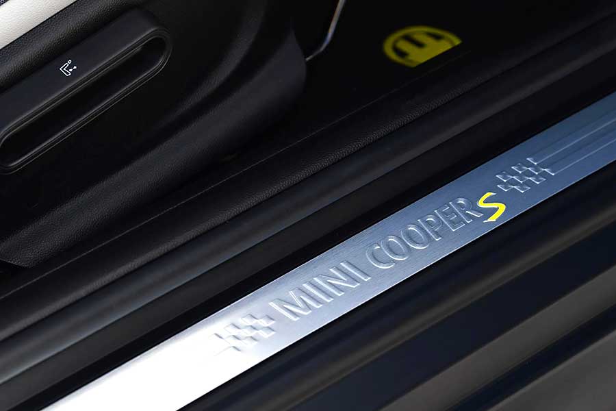 2020年度最令人興奮的兩款電動城市車現已在此，電動車是否迎來大行其道的時刻呢？