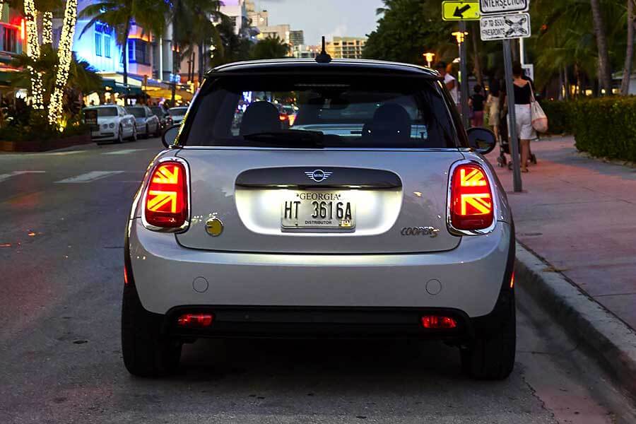 2020年度最令人興奮的兩款電動城市車現已在此，電動車是否迎來大行其道的時刻呢？