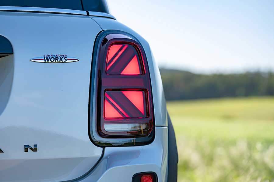 jcwcountryman-9 來到詭譎的2020,就連JCW Countryman的心臟也跟著變大,更加放肆了!