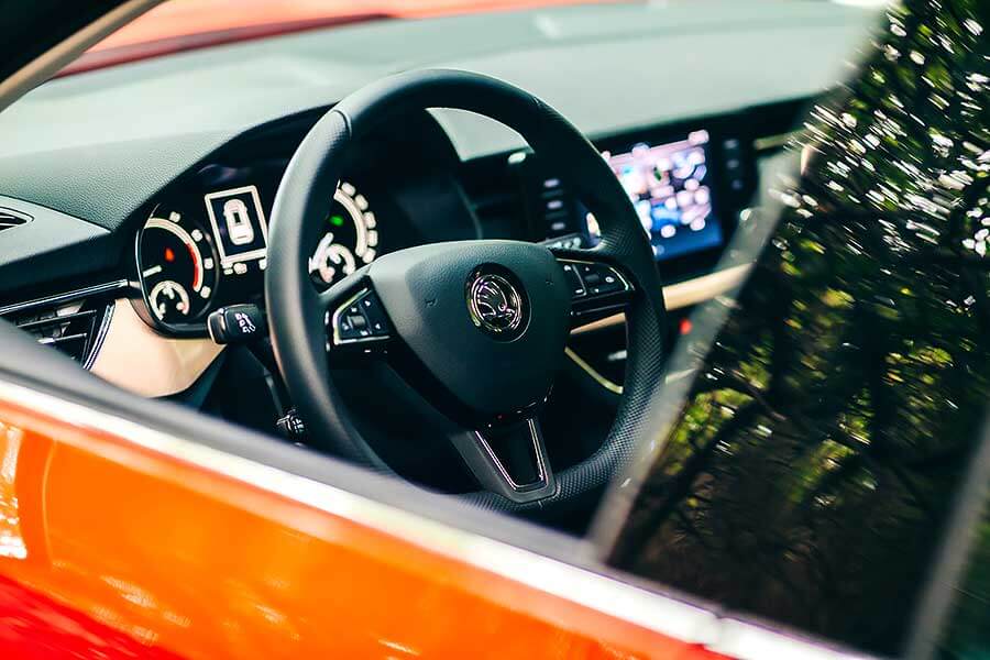 kamiq1.5-25 儼然是車界的健達出奇蛋,擁有新穎外型豐富內在之外,享用過的朋友都想一吃再吃啊!