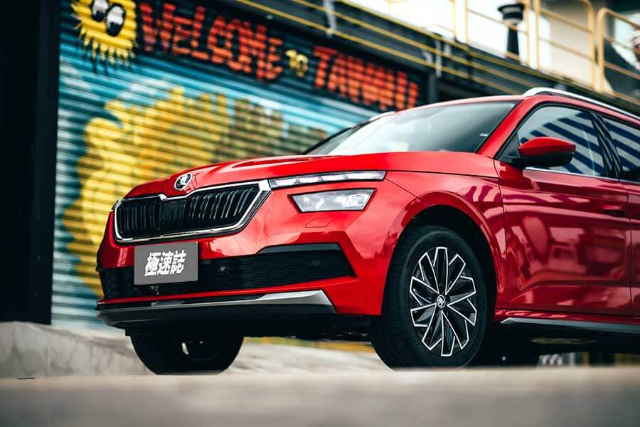 kamiq1.5-34 儼然是車界的健達出奇蛋,擁有新穎外型豐富內在之外,享用過的朋友都想一吃再吃啊!