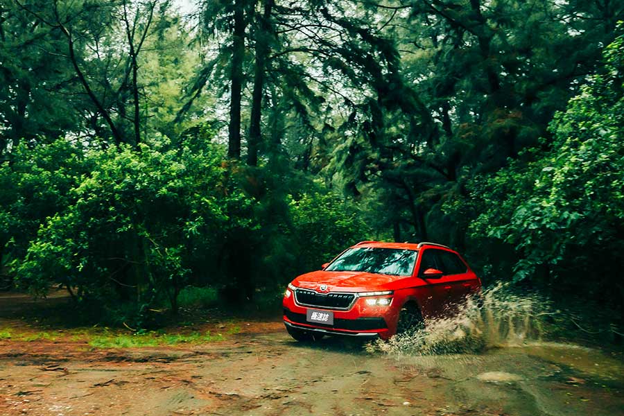 kamiq1.5-8 儼然是車界的健達出奇蛋,擁有新穎外型豐富內在之外,享用過的朋友都想一吃再吃啊!