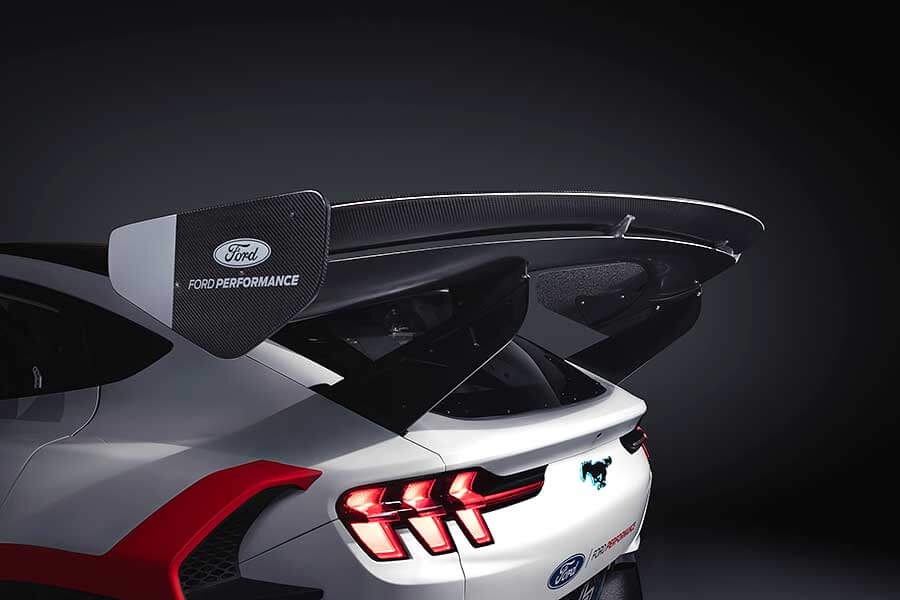 mache1400-14 七具電動馬達傍身,再粗勇的輪胎也經不起折磨吶!