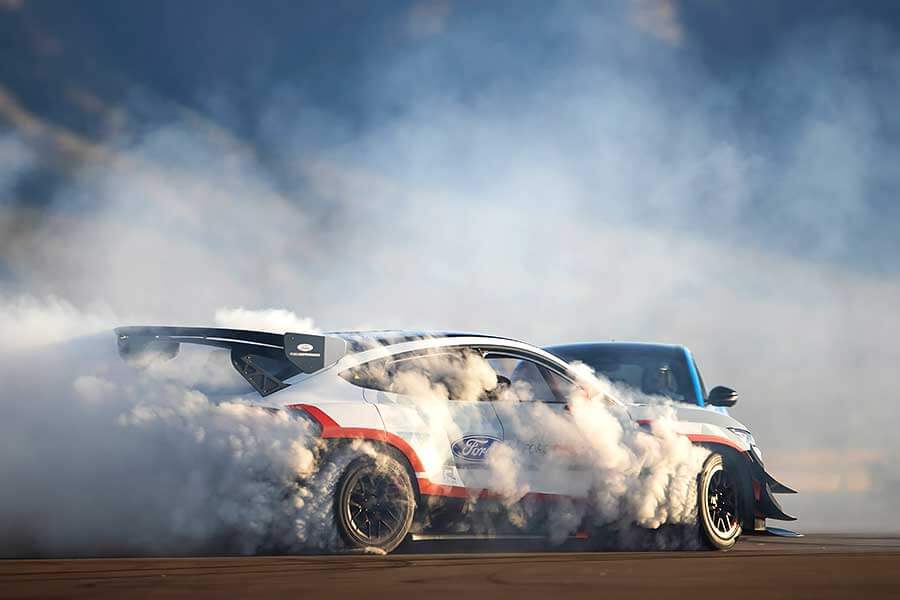 mache1400-26 七具電動馬達傍身,再粗勇的輪胎也經不起折磨吶!