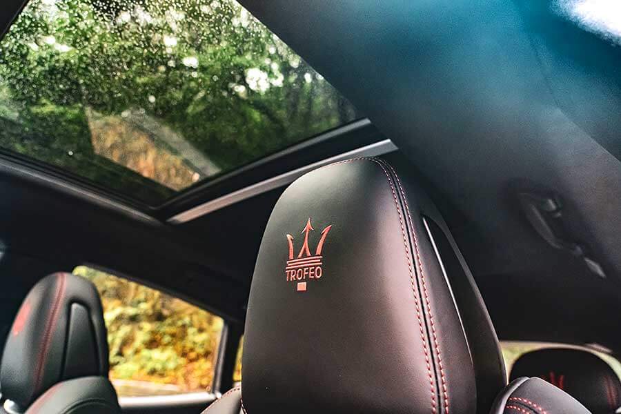 maseratigt-16 電動車大行其道,汽油車儼如末日黃花,既然大勢已定,何不及時行樂。