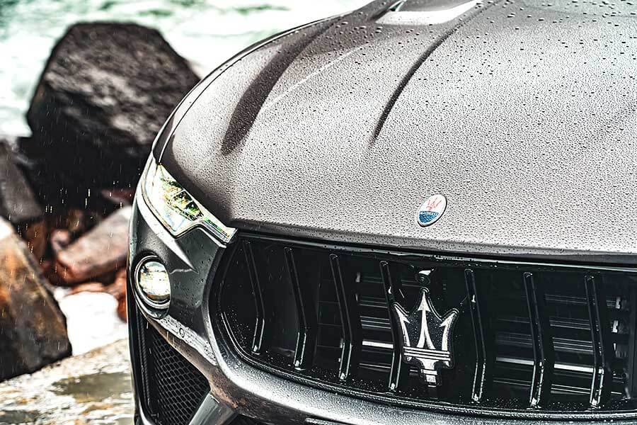 maseratigt-26 電動車大行其道,汽油車儼如末日黃花,既然大勢已定,何不及時行樂。