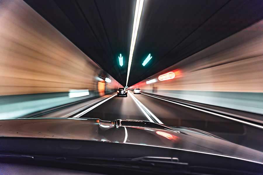 maseratigt-6 電動車大行其道,汽油車儼如末日黃花,既然大勢已定,何不及時行樂。