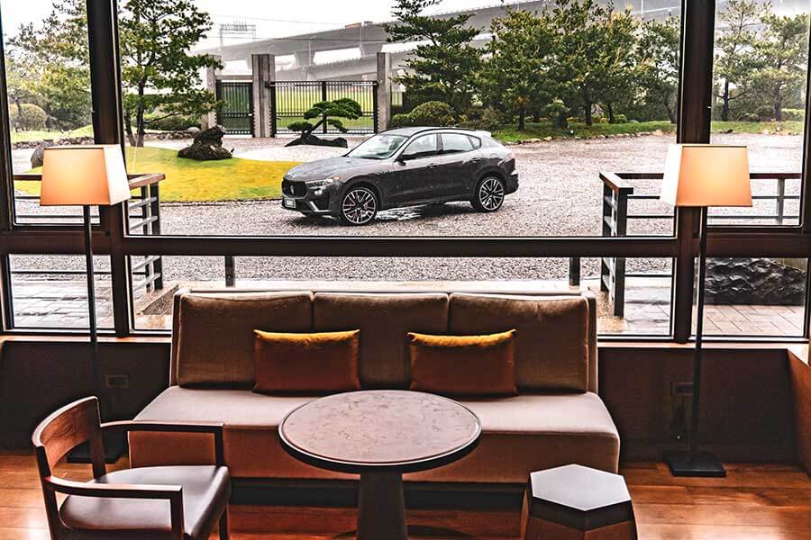 maseratigt-7 電動車大行其道,汽油車儼如末日黃花,既然大勢已定,何不及時行樂。