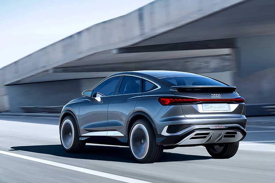q4sportback-12 e-tron大軍再添戰力,電動車這局奧迪看來是主攻車海戰術了。