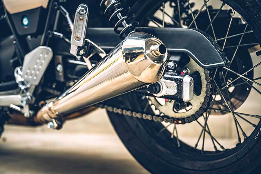 rebel&uk450-26 自國內大型重機開放上路以來,隨著入手難度及門檻大為降低後,現在更多了些跟風格扯得上邊的好選擇。