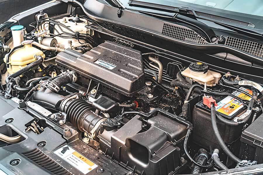 想驗證一輛跑車功架如何,去賽道溜一趟就知道到底有沒有把褲腰帶給綁緊,SUV,還是前驅?我輩四度勇闖力行產業道路一探這褲子究竟有沒有穿上。