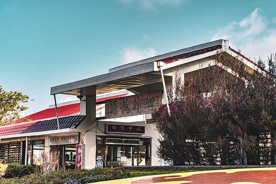 suvchallange-57 想驗證一輛跑車功架如何,去賽道溜一趟就知道到底有沒有把褲腰帶給綁緊,SUV,還是前驅?我輩四度勇闖力行產業道路一探這褲子究竟有沒有穿上。