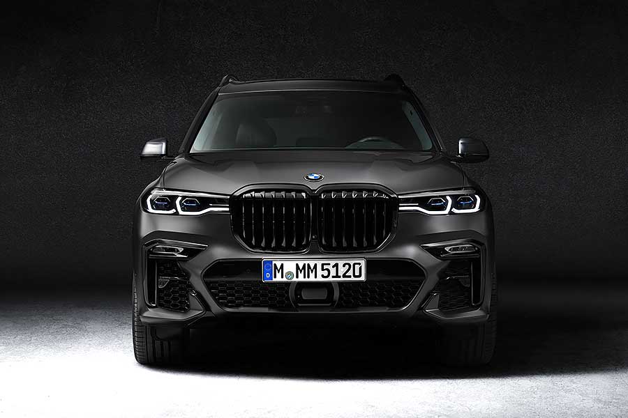 勞斯萊斯有黑色寶鑽,寶馬則有豪華暗影。