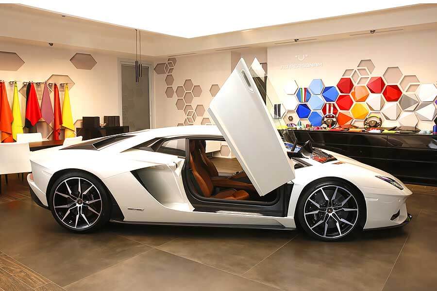 線上頂級客製化服務工作室開張，那就順便送隻金牛道賀吧！