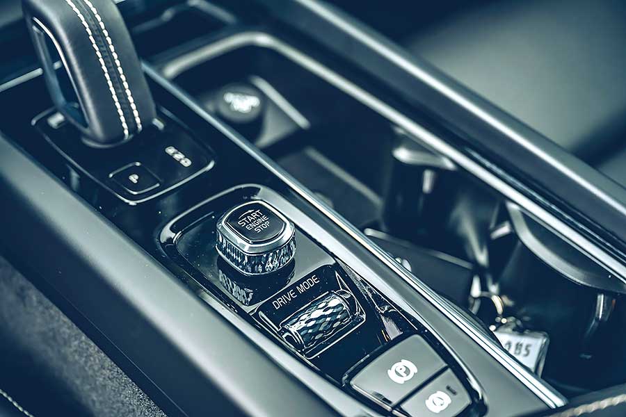 既然早早喊出電力化目標，放上48V也正是時候。