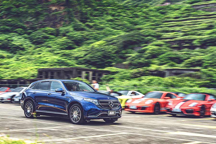 你要知道這篇報導的意義非比尋常,或許不到千古流傳,但可是TGTW首場純電車評比吶。