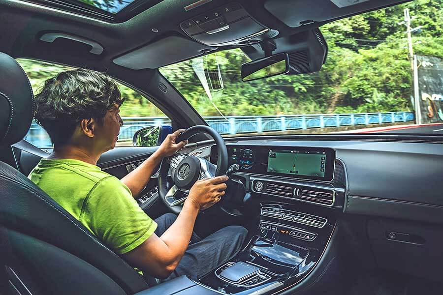 你要知道這篇報導的意義非比尋常,或許不到千古流傳,但可是TGTW首場純電車評比吶。