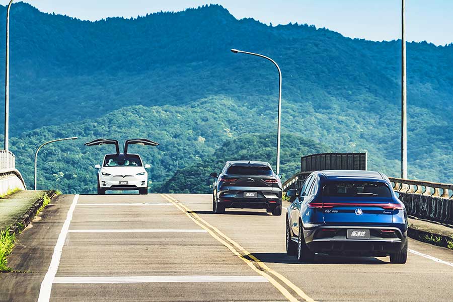 你要知道這篇報導的意義非比尋常,或許不到千古流傳,但可是TGTW首場純電車評比吶。