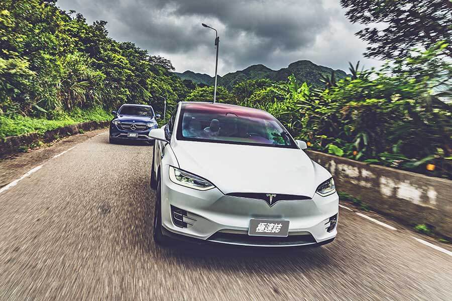 你要知道這篇報導的意義非比尋常,或許不到千古流傳,但可是TGTW首場純電車評比吶。