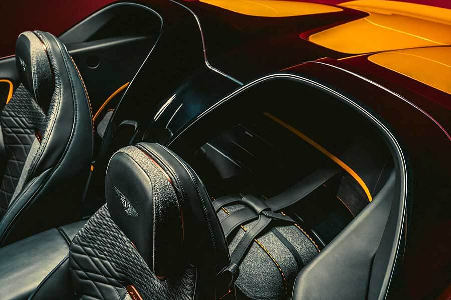 當今天下,富者愈富,貧者愈貧,正是汽車公司用無比高效率套現的時候。