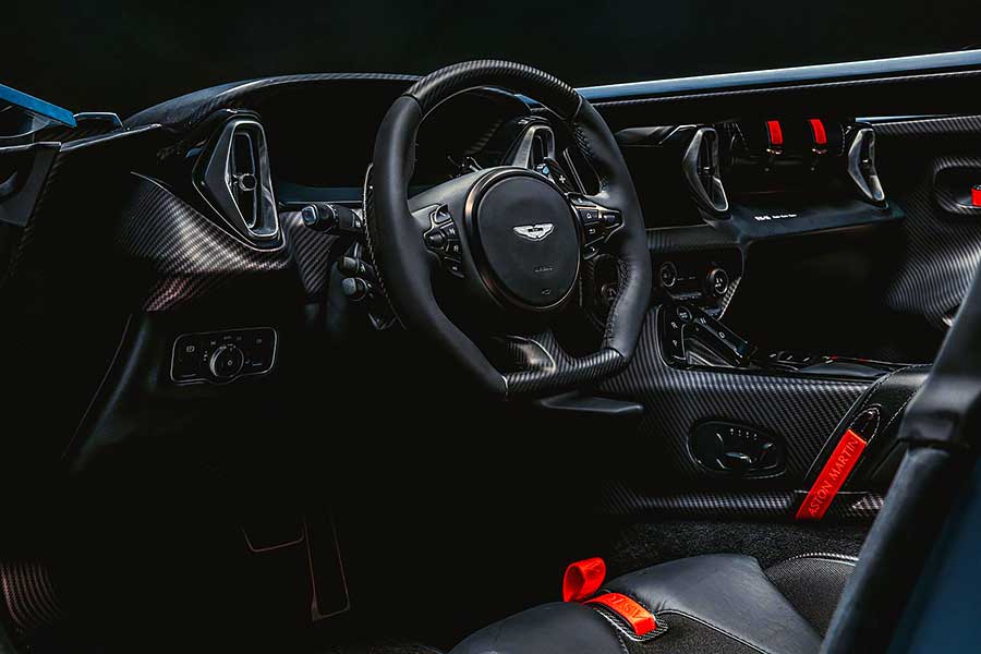 當今天下,富者愈富,貧者愈貧,正是汽車公司用無比高效率套現的時候。