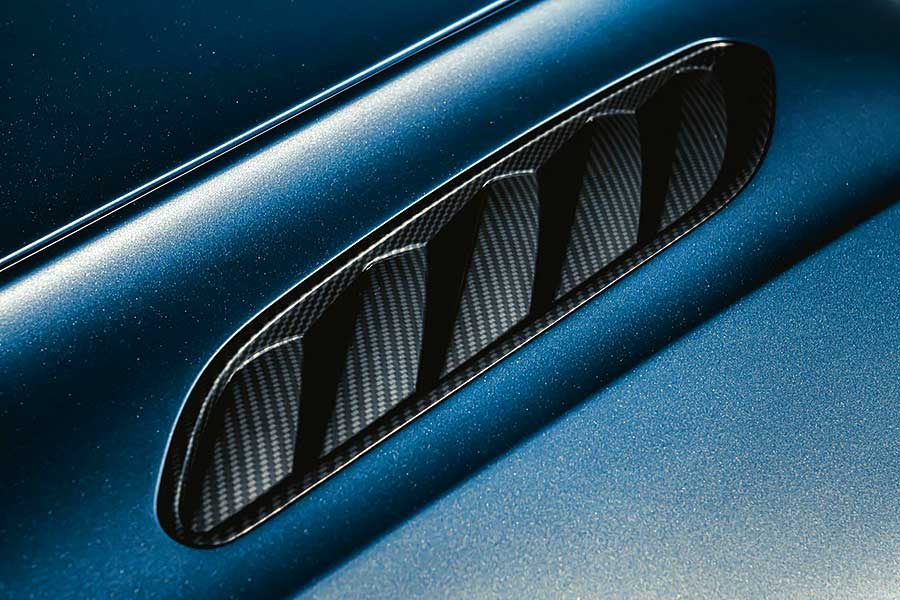 當今天下,富者愈富,貧者愈貧,正是汽車公司用無比高效率套現的時候。