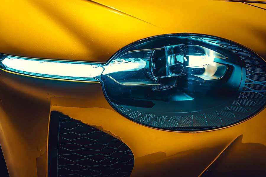 當今天下,富者愈富,貧者愈貧,正是汽車公司用無比高效率套現的時候。