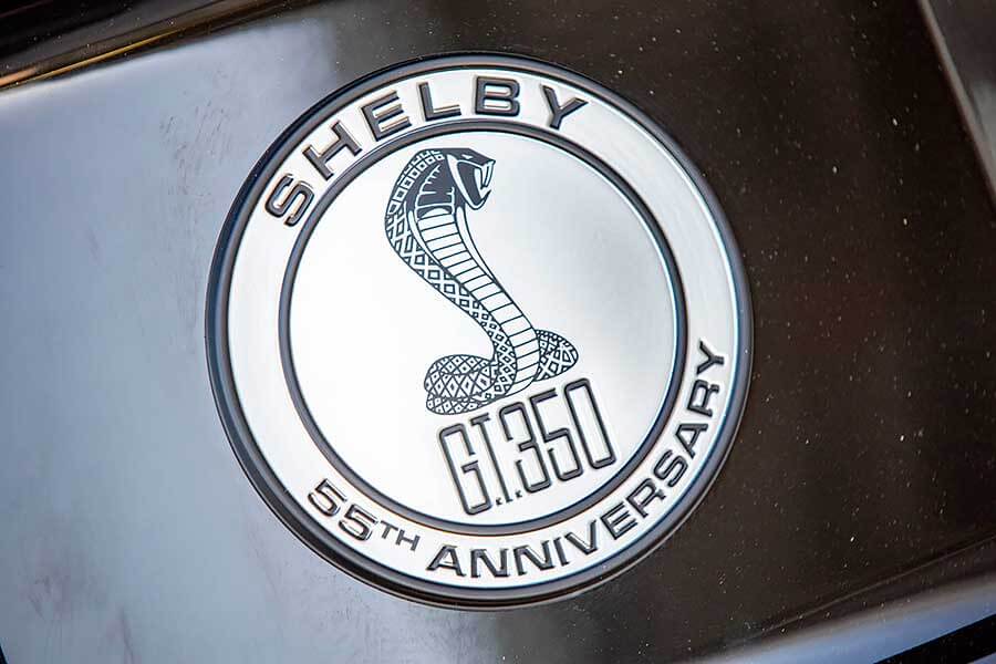 gt350se-7 比起NBA球星簽名鞋款,謝爾比簽名款野馬更誘人。