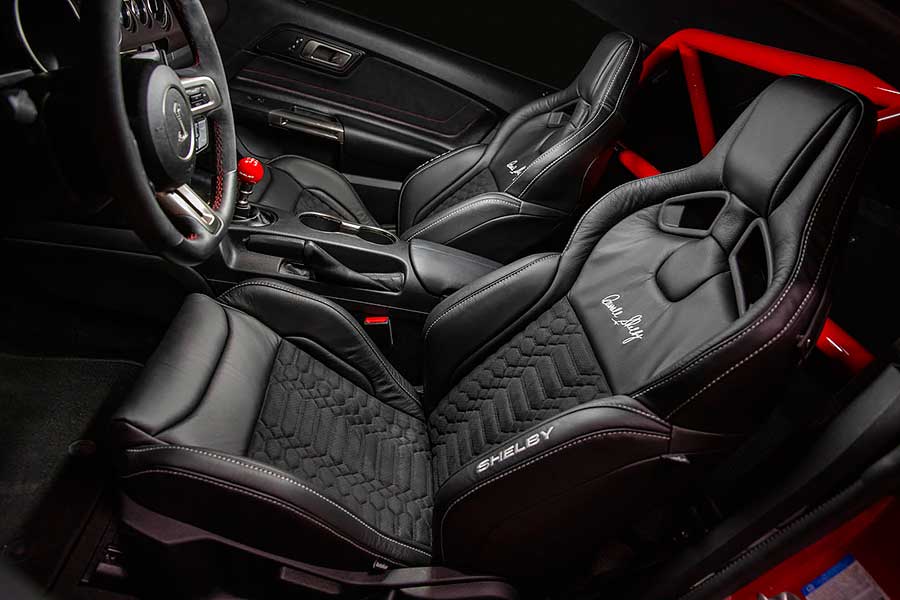 gt350se-8 比起NBA球星簽名鞋款,謝爾比簽名款野馬更誘人。