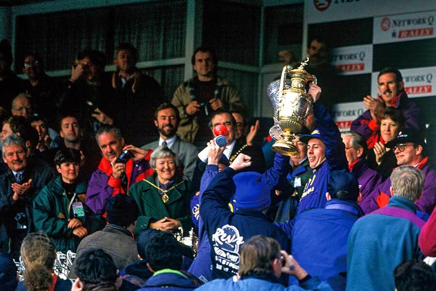 常言道，絕不應該與自己心目中的大英雄見面；常言其實不知所謂。