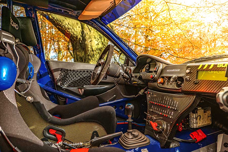 常言道，絕不應該與自己心目中的大英雄見面；常言其實不知所謂。