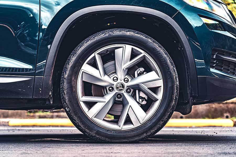 kodiaq-14 你可知眼前所見為Škoda開天闢地SUV始祖,自它開始爾後休旅子弟兵都無一倖免前k後顆這檔事。