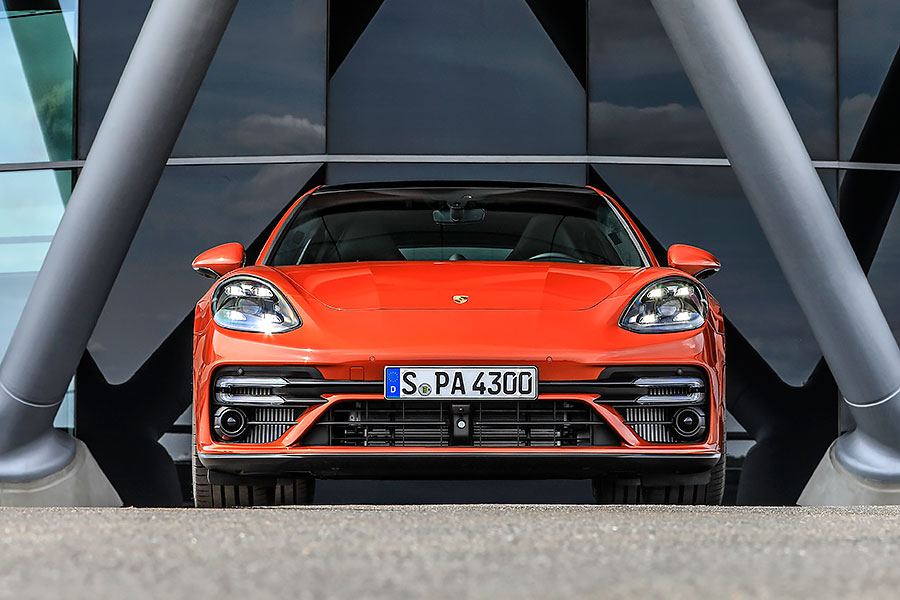 改寫紐伯靈最速只是開端，小改款Panamera的全新變化更超出眾人想像。