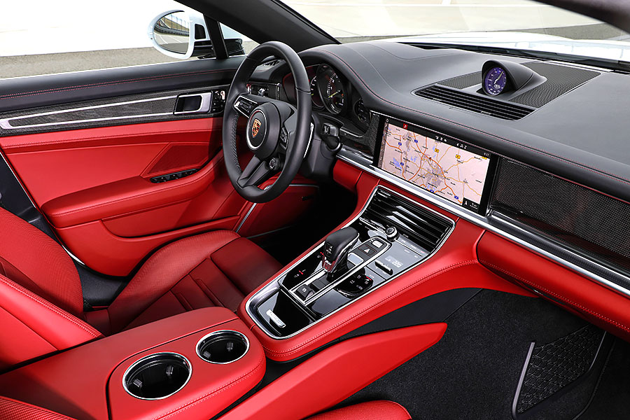 改寫紐伯靈最速只是開端，小改款Panamera的全新變化更超出眾人想像。