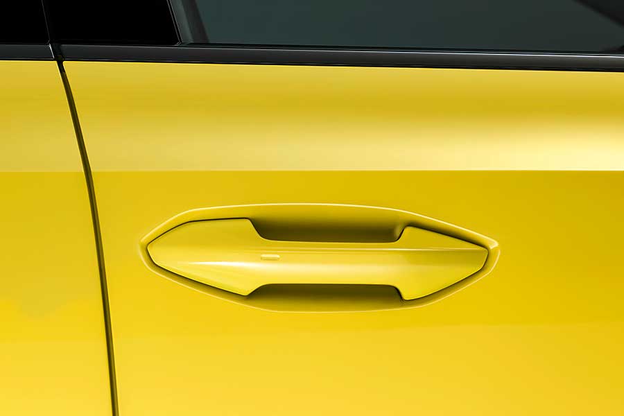 不能讓A 35和M135i繼續「秋條」下去，奧迪終於端出全新S3應戰。