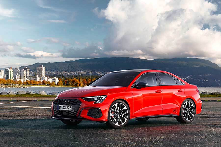 不能讓A 35和M135i繼續「秋條」下去，奧迪終於端出全新S3應戰。