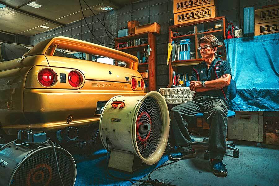 廿年前在英國公路因為試圖挑戰200mph而被捕,速度蓋世的煙鏟如今終於吐露詳情。