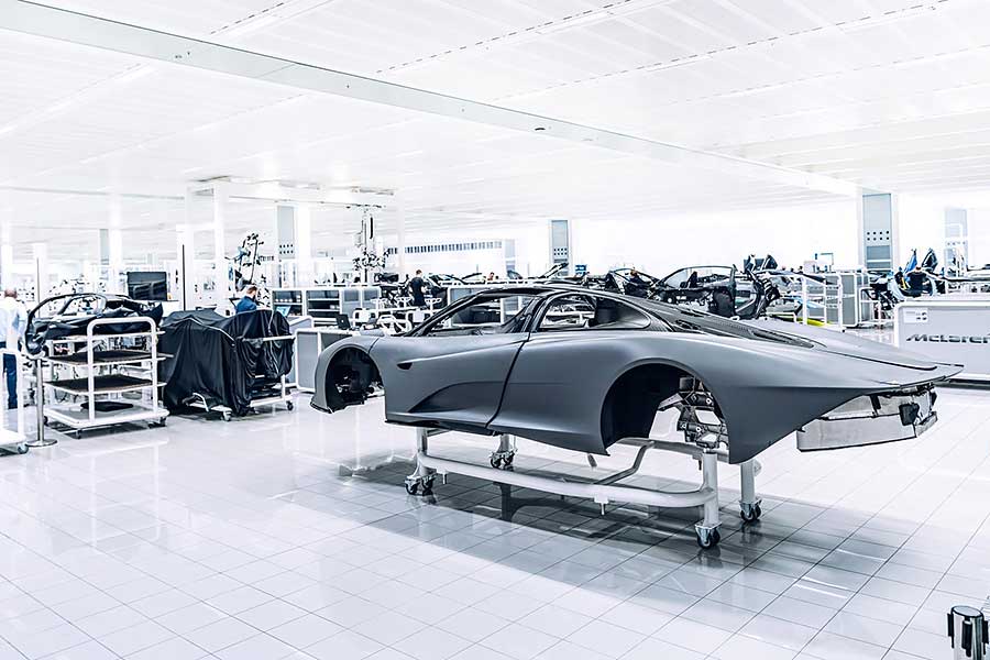 電視節目上的F-35在賽道力壓Speedtail,不過移師至生產線上較量的話又會鹿死誰手呢?