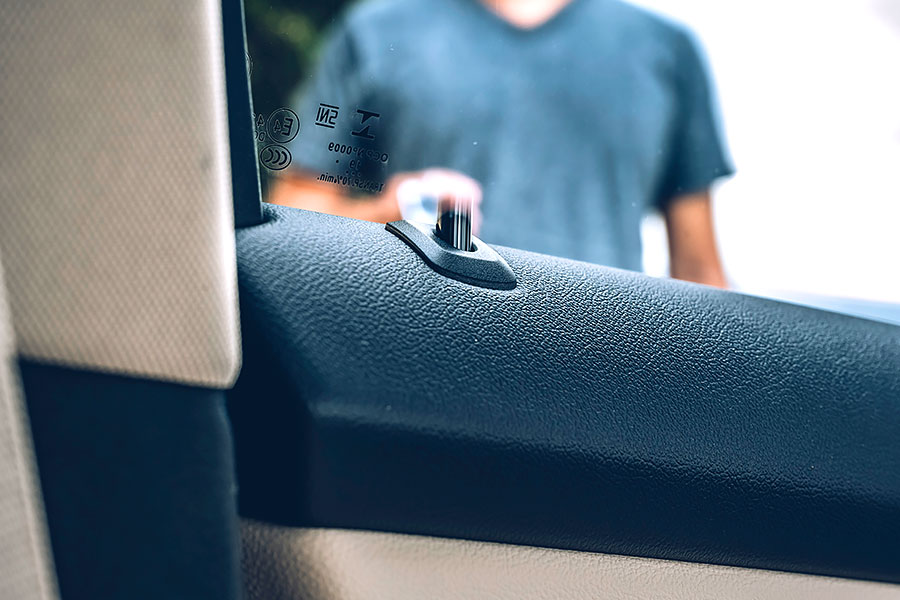 318i-11 318i,這是一個橫跨5、6、7年級的一種務實夢想吶!