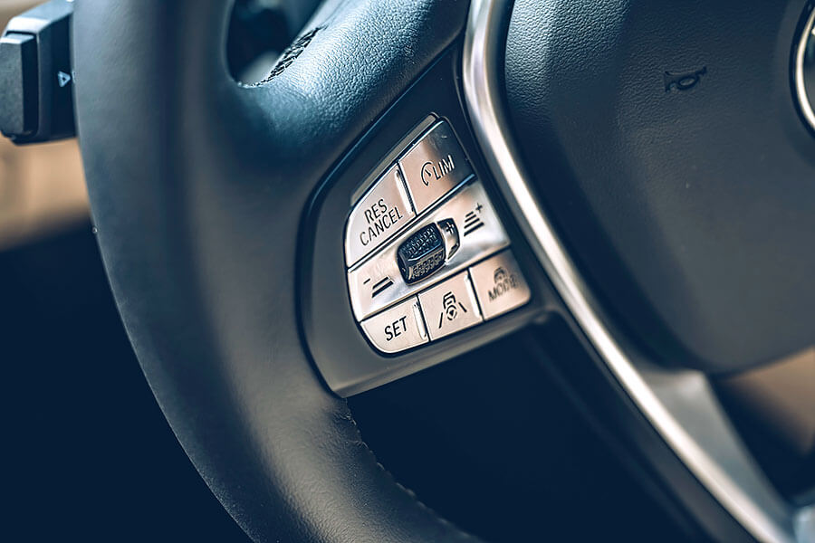 318i-9 318i,這是一個橫跨5、6、7年級的一種務實夢想吶!