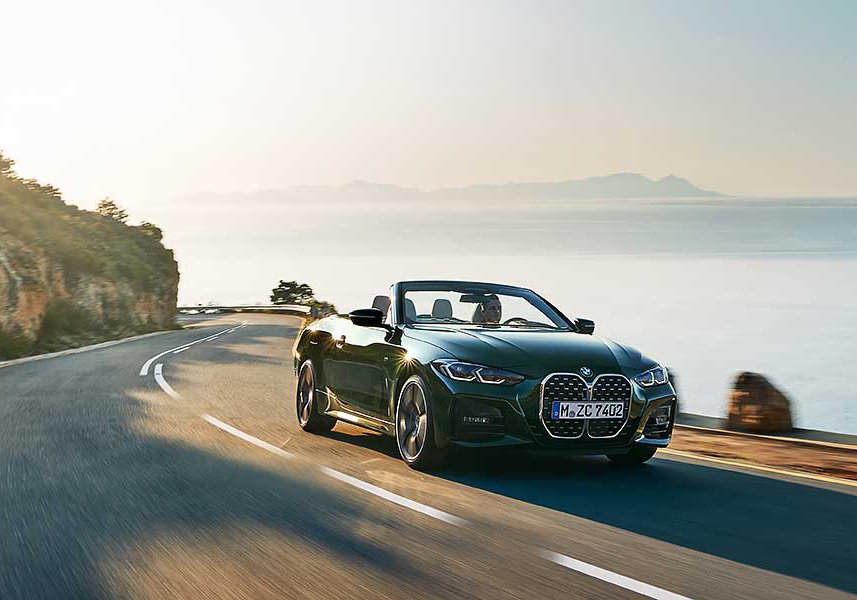 4cabrio-18 夏日漸遠,天氣微涼的秋天最適合開篷兜風了!