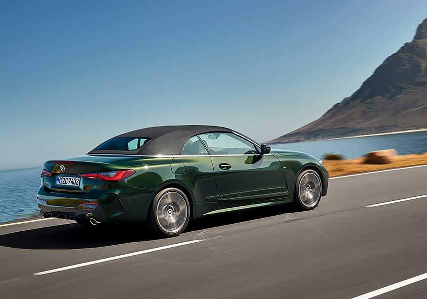 4cabrio-23 夏日漸遠,天氣微涼的秋天最適合開篷兜風了!