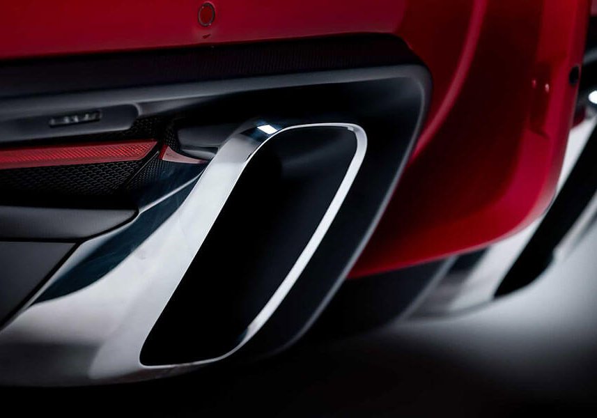 aero3-34 當代汽車設計得愈來愈沒有特色?幸好義大利人總能帶我們找回對車的熱愛。