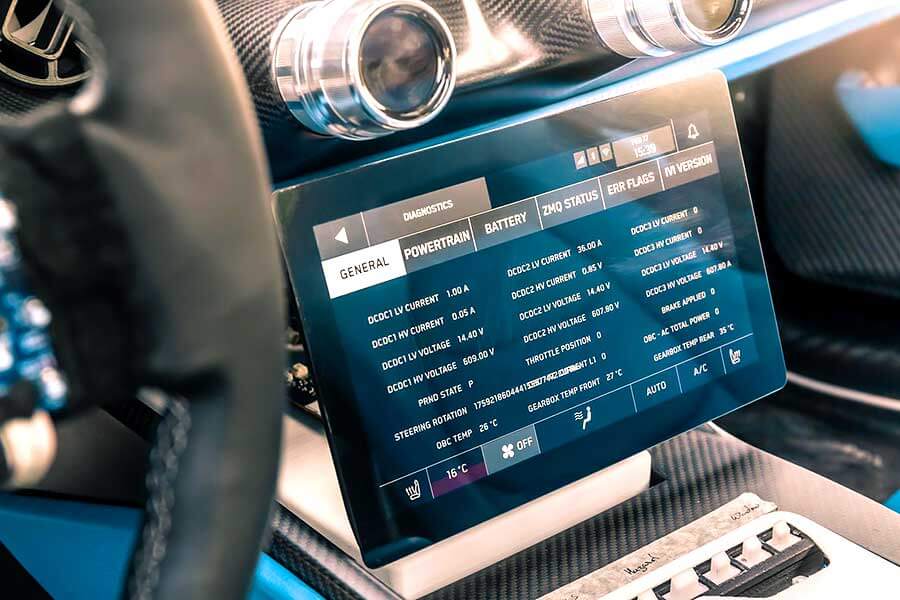 電動頂級超跑的時代已近在眼前,那麼首先讓我們見識一下以摧毀內燃機勢力為己任的原型Rimac C_Two吧。