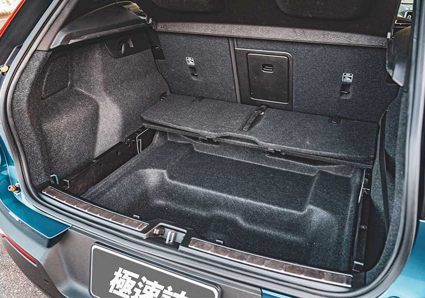 cuv-29 豪華入門CUV五虎將齊聚一堂,誰能成為TG幾位翩翩公子的心頭好?