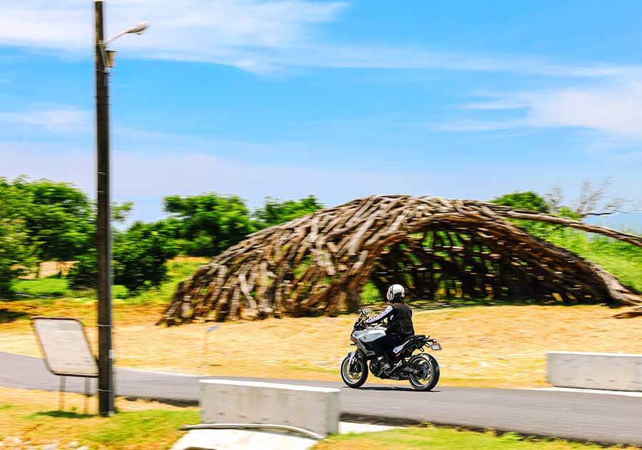 f900r-30 F系聲量在自家中遠不及身擁對臥引擎的兄弟姊妹們,但平易近人好驅策的親人特性卻是寶馬二輪產物中的稀有品。